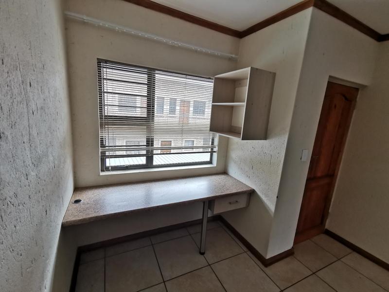To Let 2 Bedroom Property for Rent in Die Bult North West